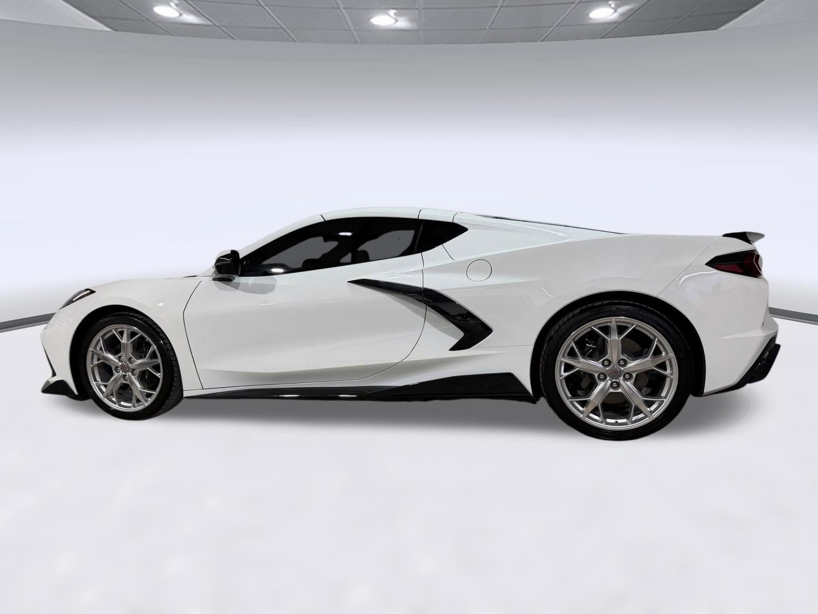 Used 2024 Chevrolet Corvette Stingray Premium Cpe w/ Stealth Interior Trim Package RWD image 2
