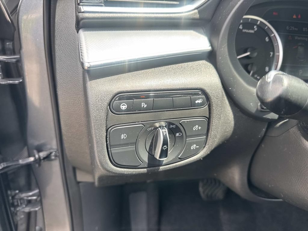 Used 2021 INFINITI QX50 Luxe FWD image 23