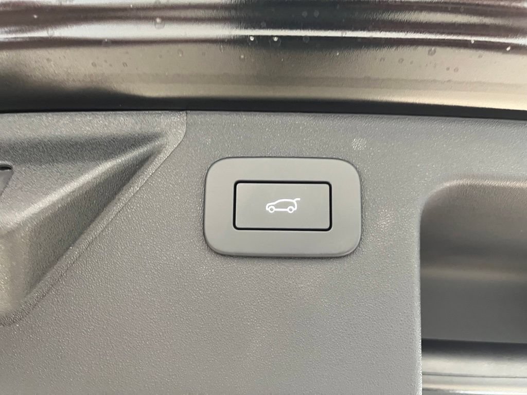 Used 2026 Land Rover Discovery Sport Landmark AWD/4WD image 22