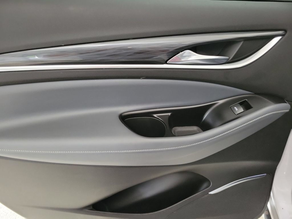Certified 2018 Buick Enclave Essence FWD image 20