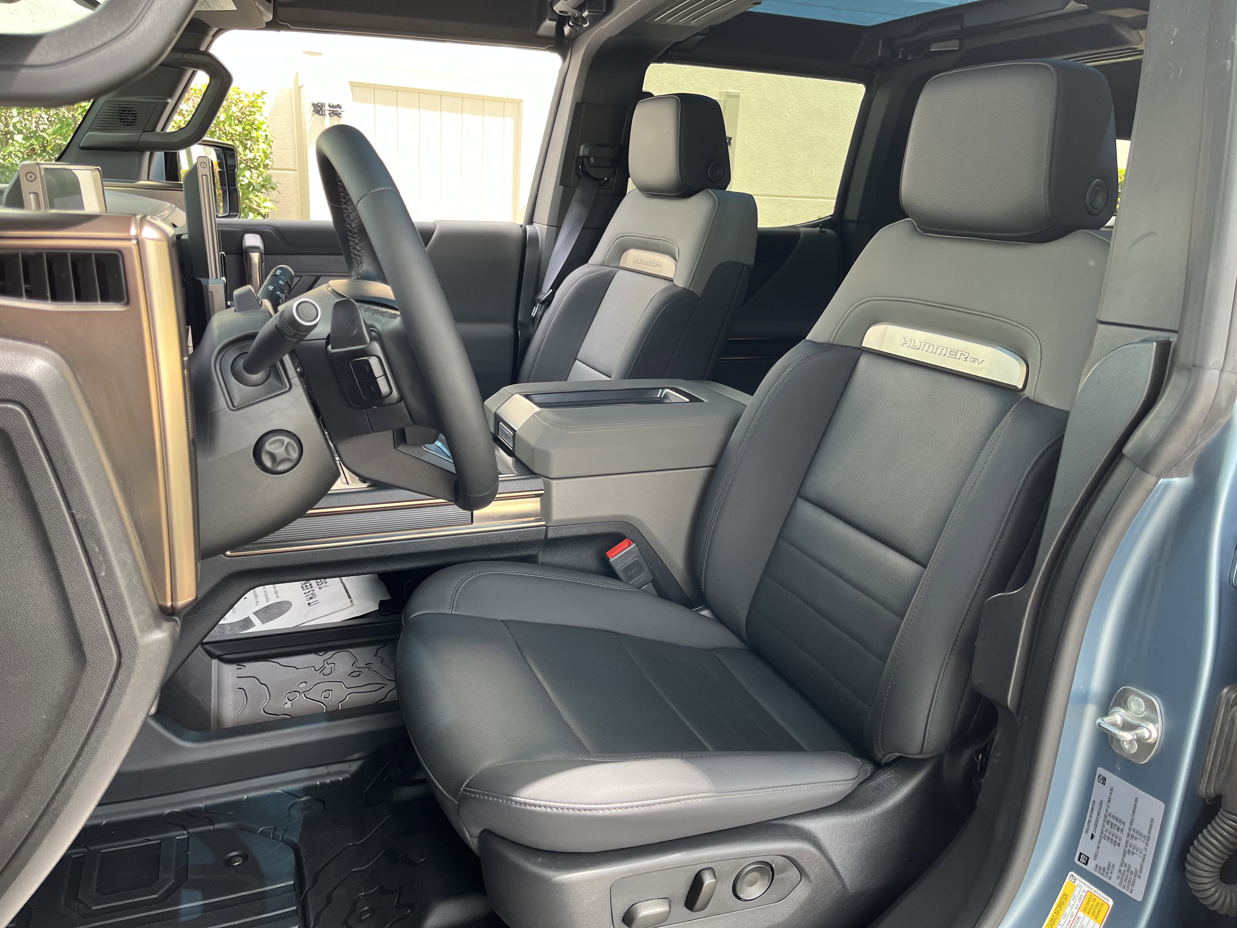 Used 2024 GMC Hummer EV 3X w/ Omega Edition AWD/4WD image 2