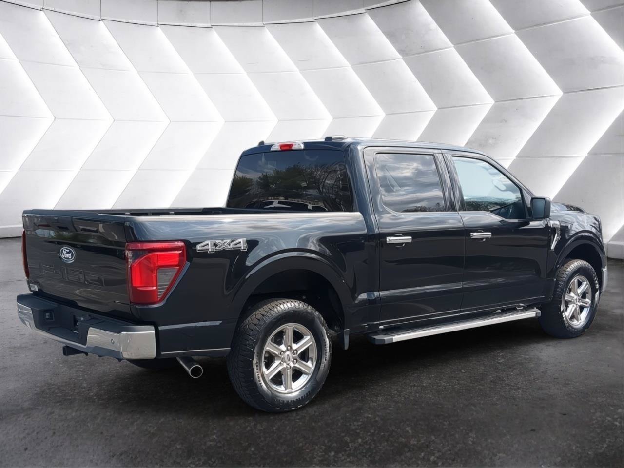 Used 2025 Ford F150 XLT w/ Equipment Group 301A Standard AWD/4WD image 6