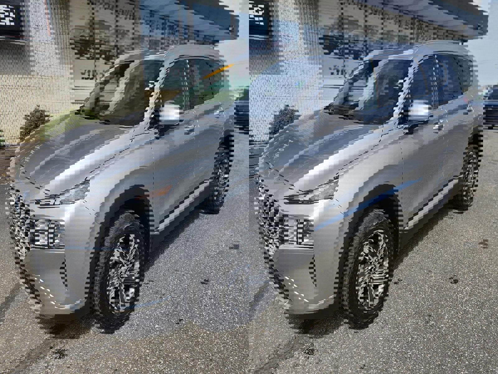 Used 2022 Hyundai Santa Fe SEL image 2