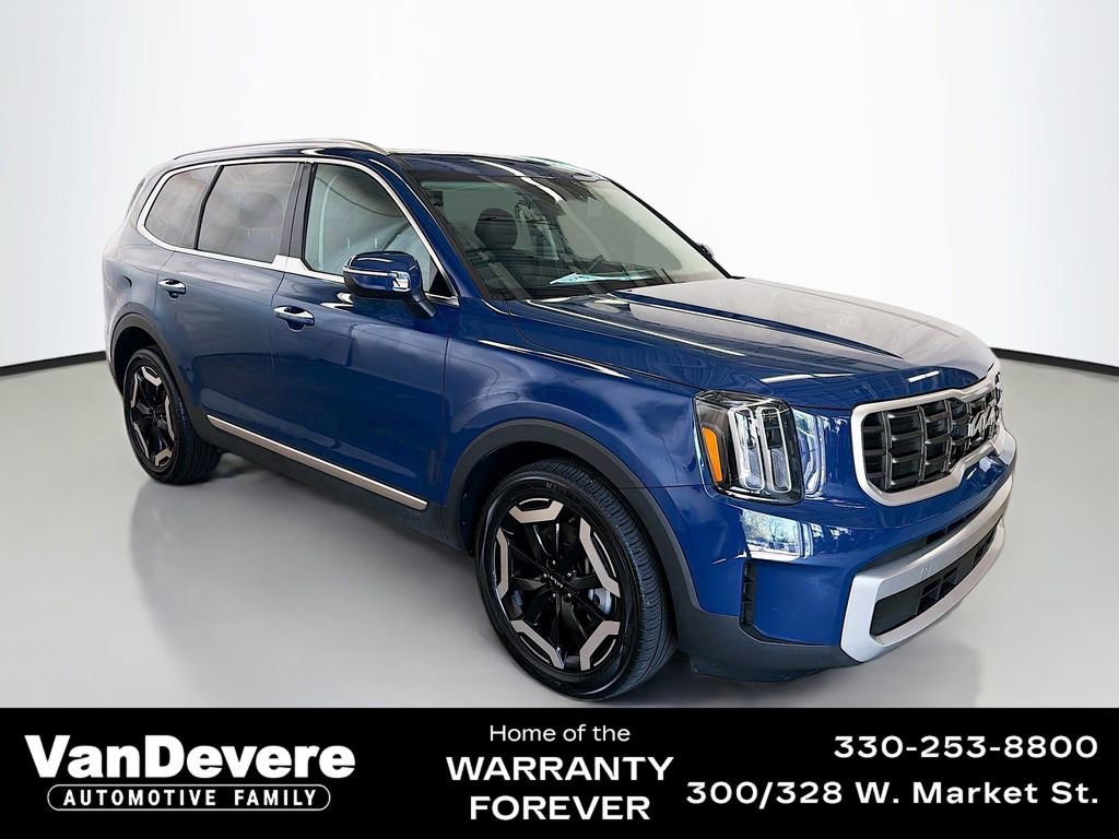 Used 2023 Kia Telluride S w/ S Sunroof Package image 1