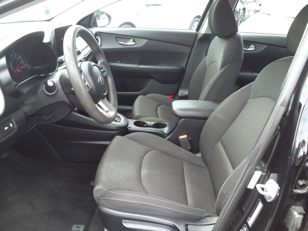 Used 2019 Kia Forte LXS image 11