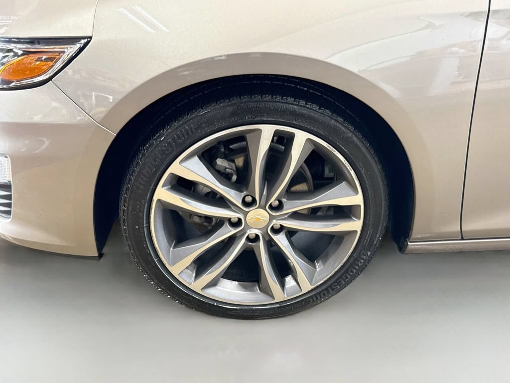Used 2025 Chevrolet Malibu LT FWD image 30