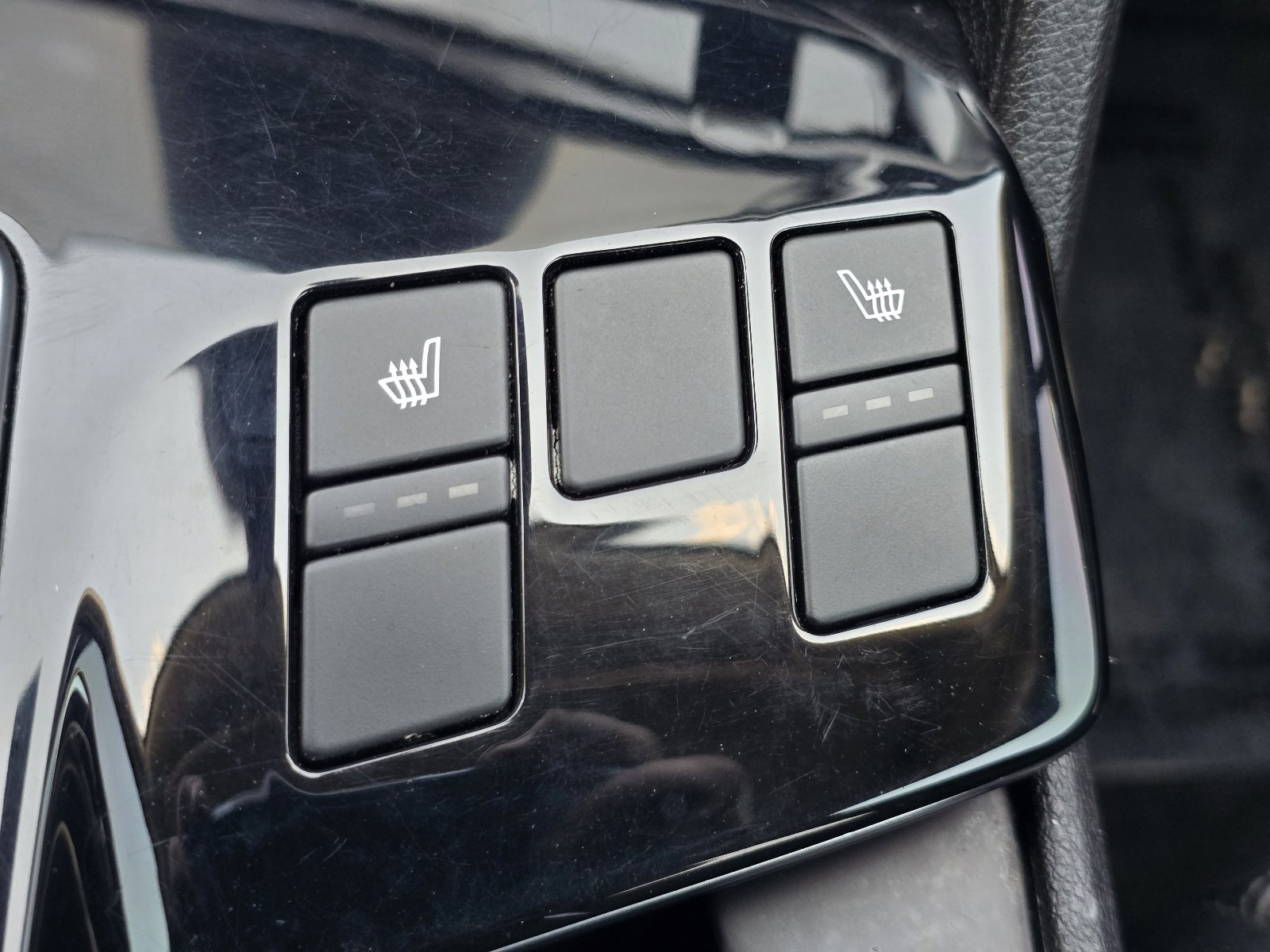 Used 2025 Kia Sportage EX FWD image 20