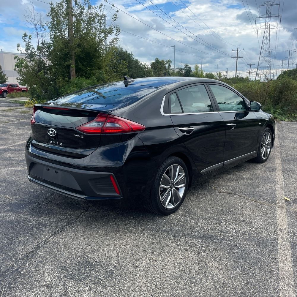 Used 2018 Hyundai Ioniq Limited FWD image 3