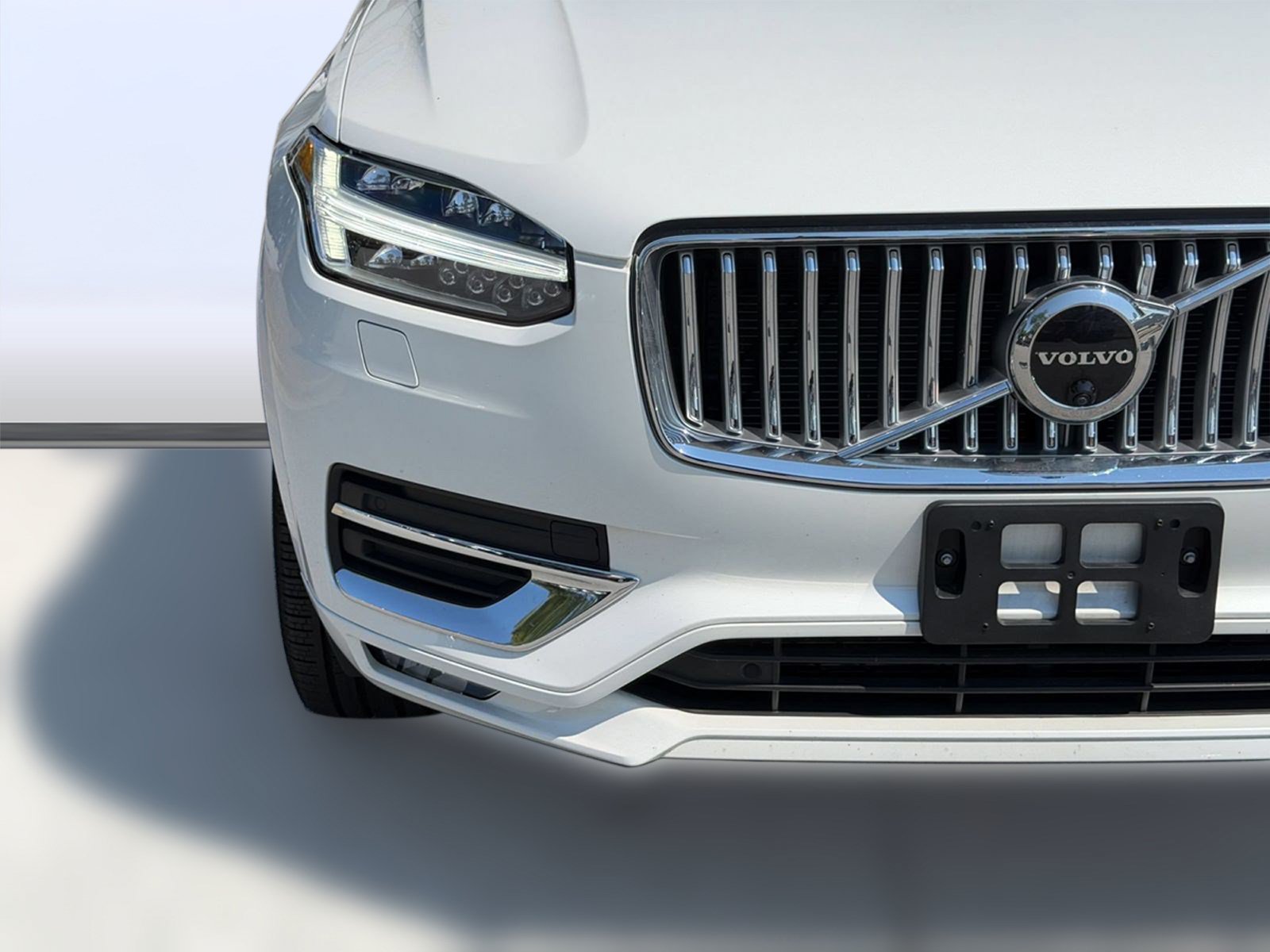 Certified 2023 Volvo XC90 B6 Plus w/ Protection Package Premier AWD/4WD image 29