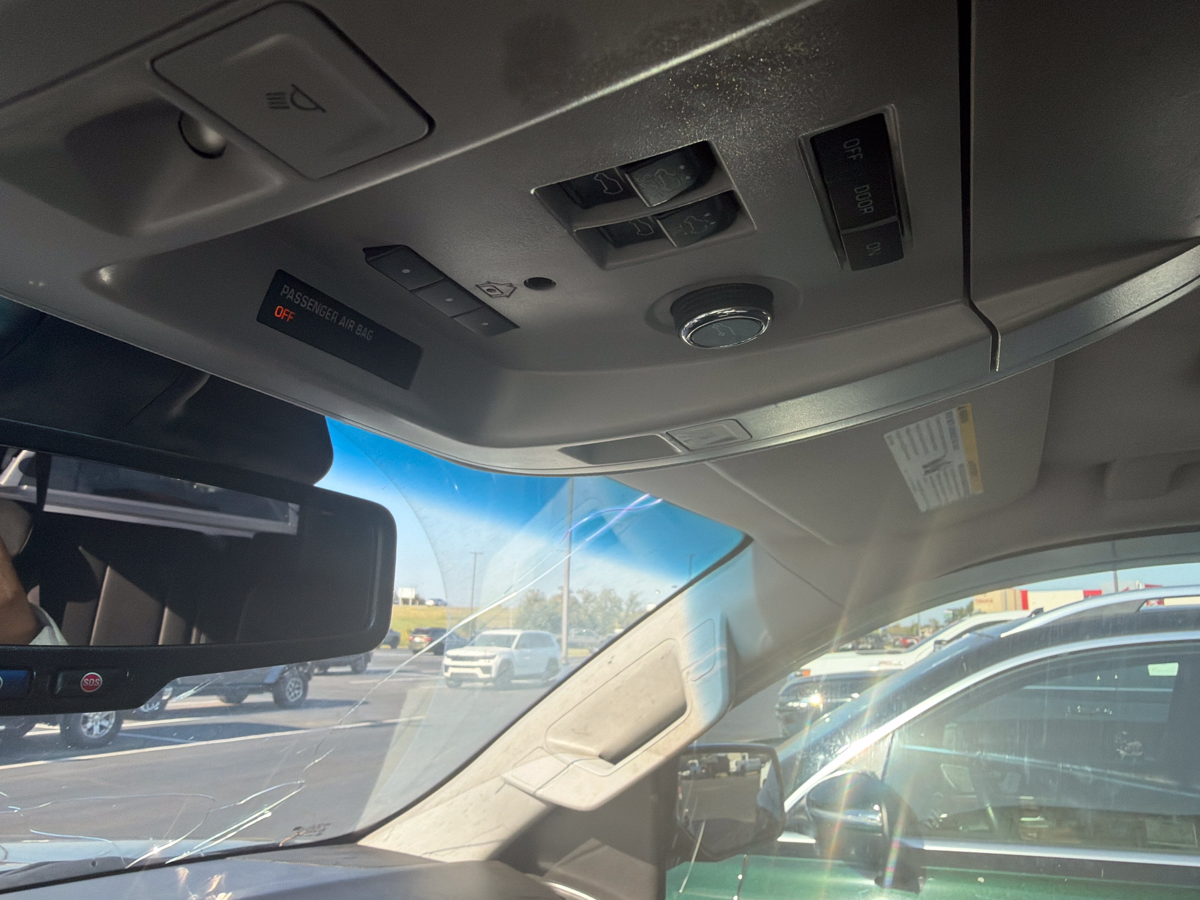 Used 2016 Chevrolet Suburban LT RWD image 19