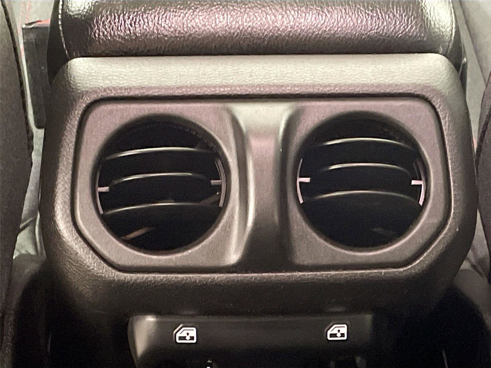 Used 2024 Jeep Wrangler Unlimited Rubicon image 23