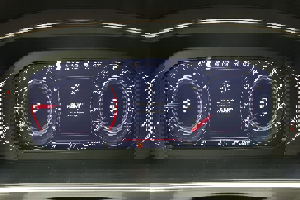 Used 2024 Volkswagen Tiguan SEL R-Line image 21