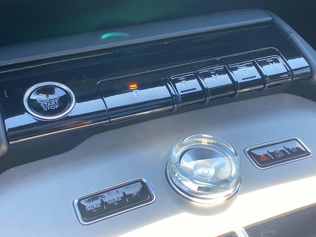 New 2026 Lincoln Navigator Reserve w/ Jet Appearance Package AWD/4WD image 26