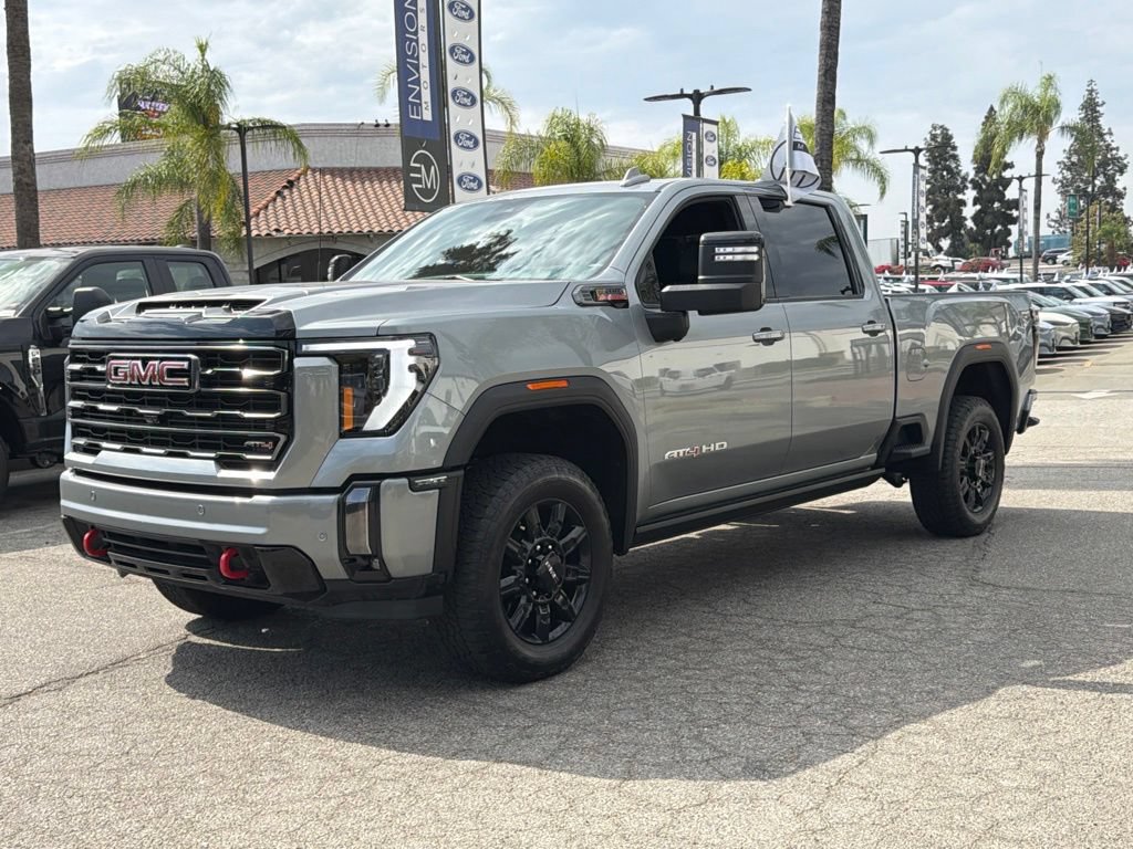 Used 2024 GMC Sierra 2500 AT4 w/ AT4 Premium Plus Package AWD/4WD image 6