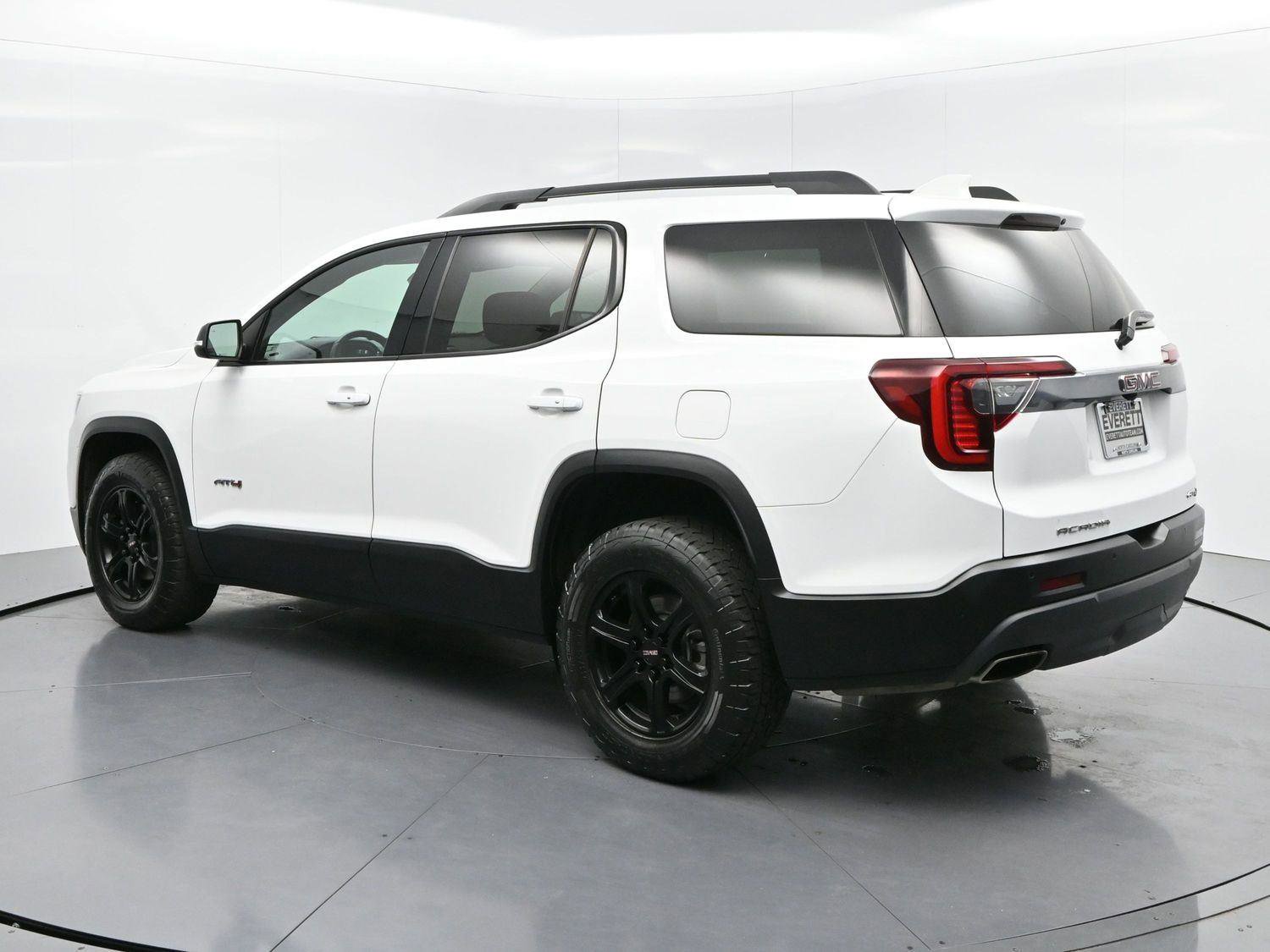 Used 2023 GMC Acadia AT4 w/ Trailering Package AWD/4WD image 5