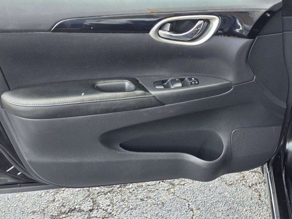 Used 2016 Nissan Sentra SV image 24