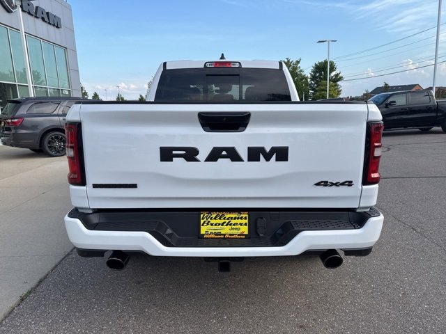 New 2026 RAM 1500 4x4 Crew Cab image 7
