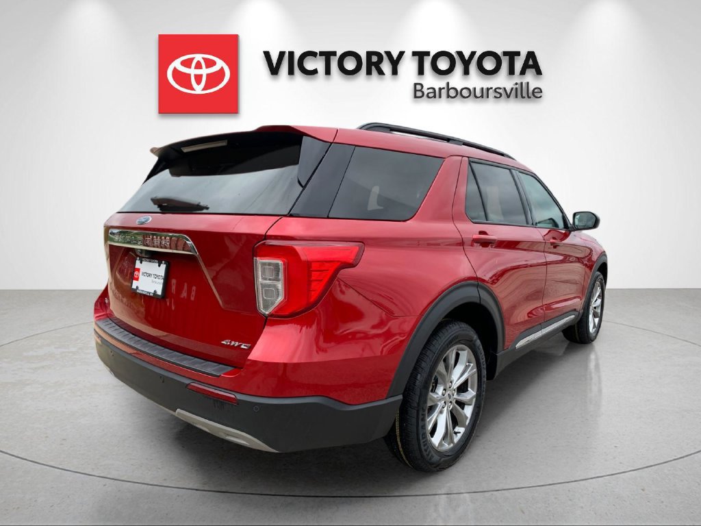 Used 2023 Ford Explorer XLT w/ Equipment Group 202A AWD/4WD image 7