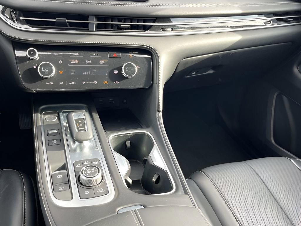 Used 2024 INFINITI QX60 Luxe image 18