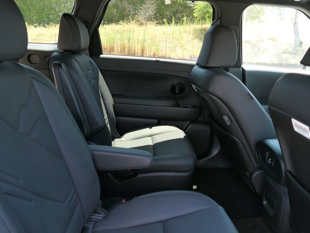 Certified 2026 Hyundai Palisade XRT Pro AWD/4WD image 23