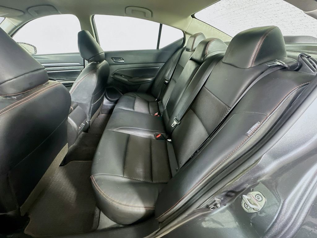 Used 2024 Nissan Altima 2.5 SR image 14