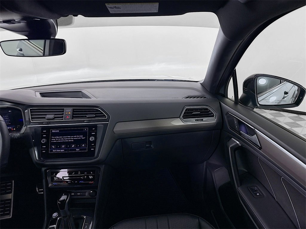 Used 2024 Volkswagen Tiguan SE R-Line image 20