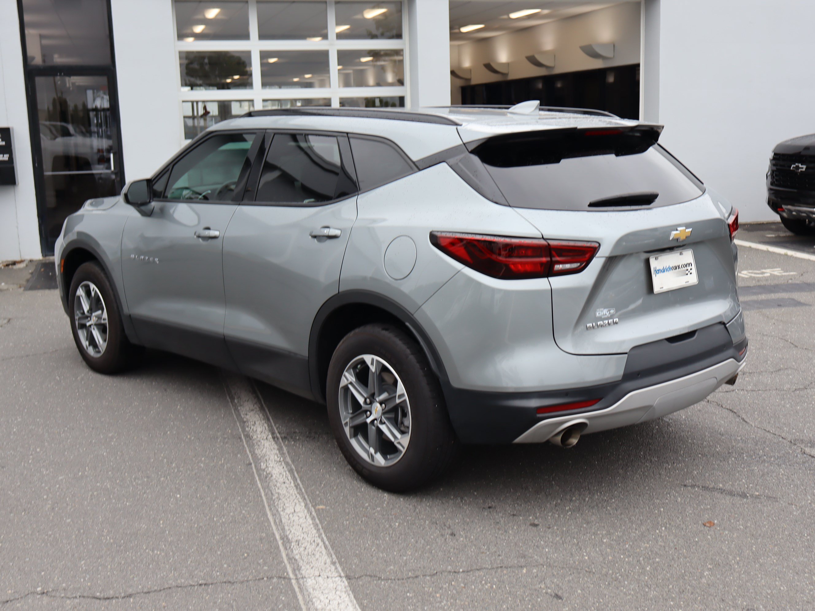 Used 2025 Chevrolet Blazer LT w/ Convenience Package FWD image 8
