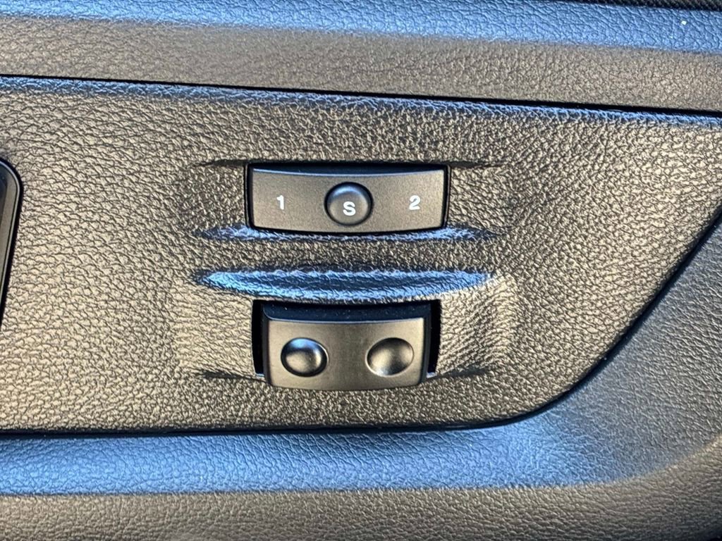 Used 2016 RAM 2500 Laramie w/ Snow Chief Group image 23