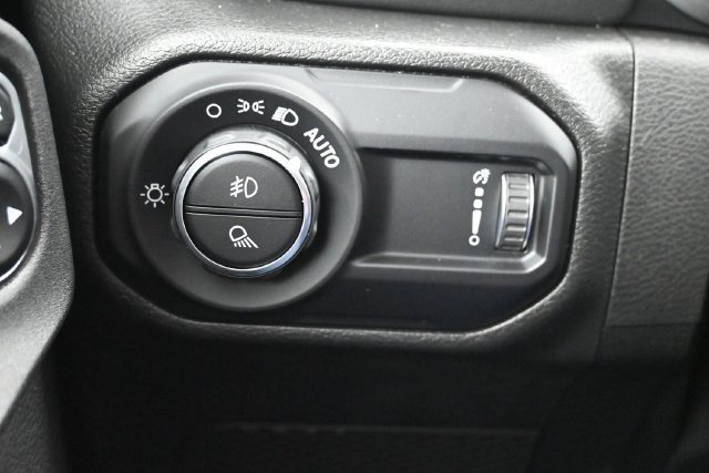 Used 2023 Jeep Gladiator Overland AWD/4WD image 27