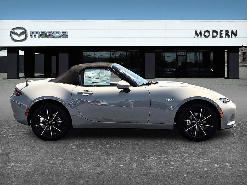 New 2026 MAZDA MX-5 Miata Grand Touring RWD image 6