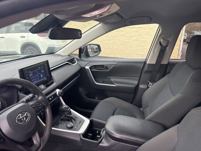 Used 2022 Toyota RAV4 LE AWD/4WD image 11