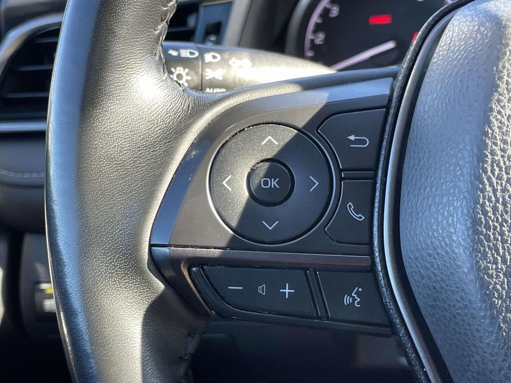 Used 2024 Toyota Camry SE image 21