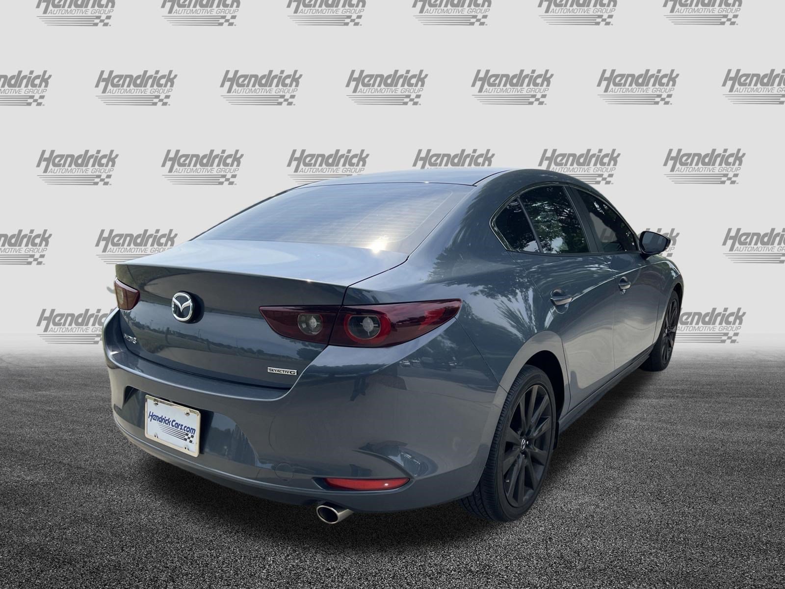 Used 2022 MAZDA MAZDA3 s FWD image 11