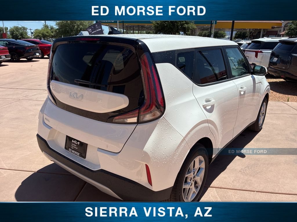 Certified 2025 Kia Soul LX FWD image 8