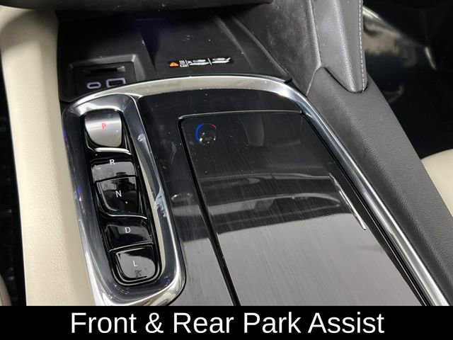 Used 2023 Buick Enclave Essence image 13