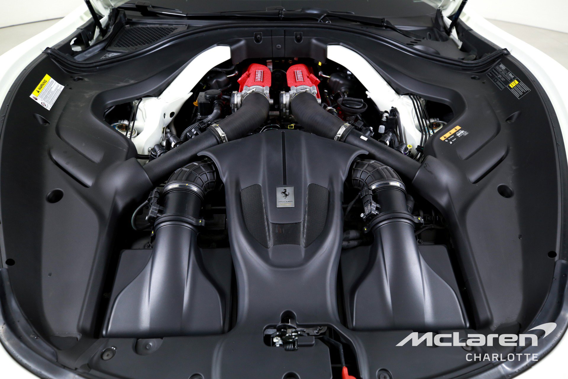 Used 2024 Ferrari Roma Spider image 27