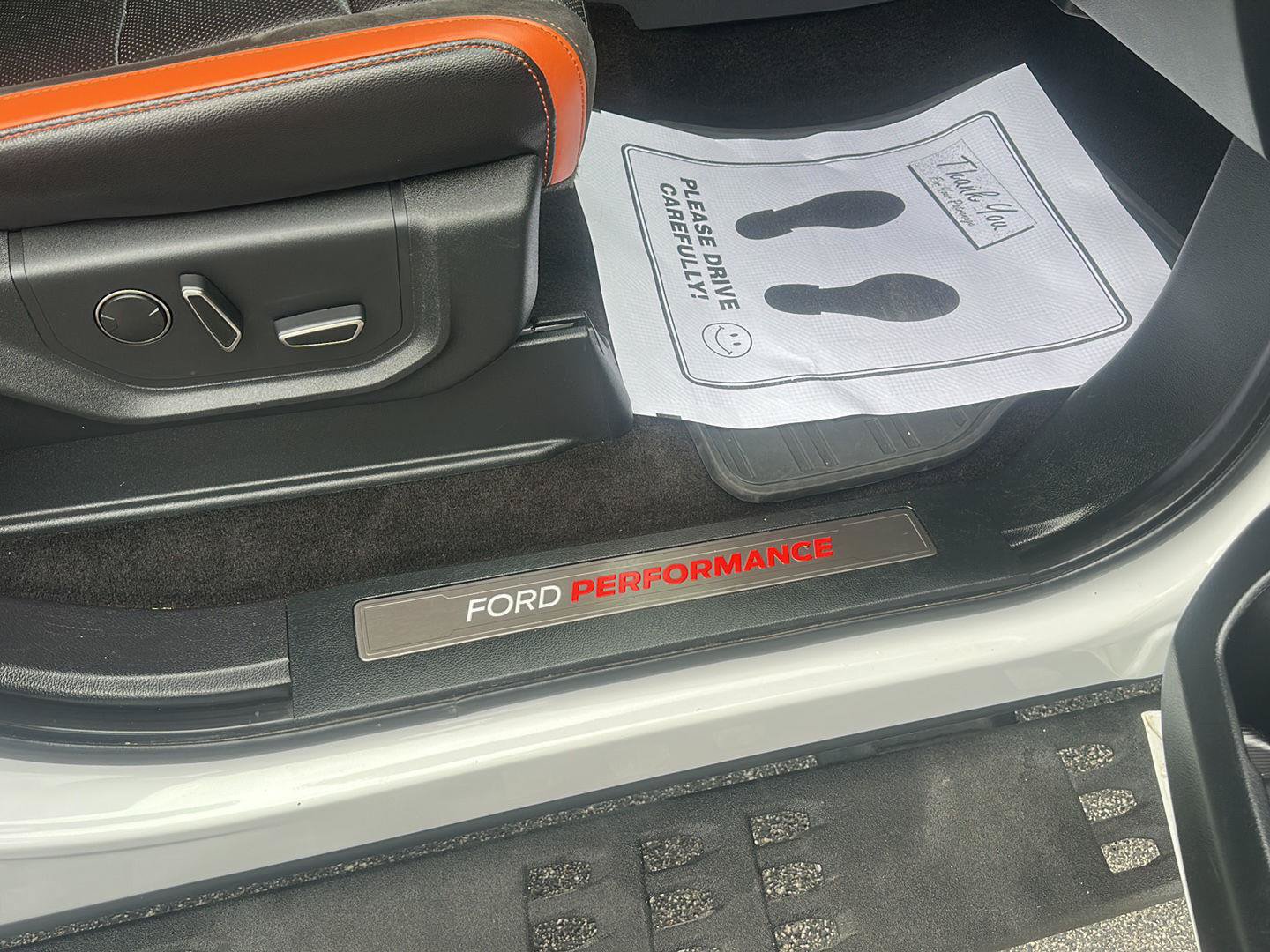Used 2018 Ford F150 Raptor w/ Equipment Group 802A Luxury AWD/4WD image 10