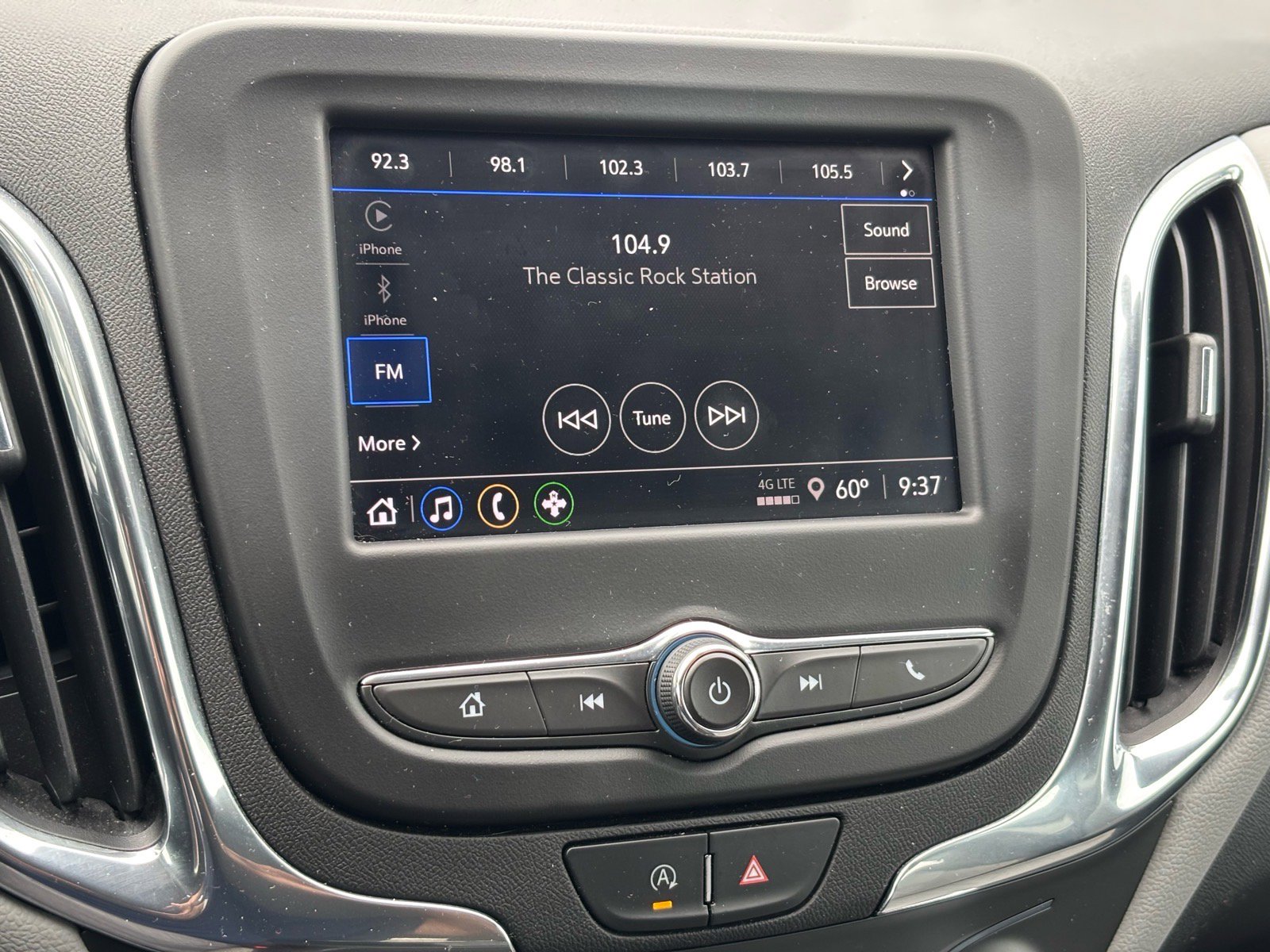 Used 2022 Chevrolet Equinox LS image 11