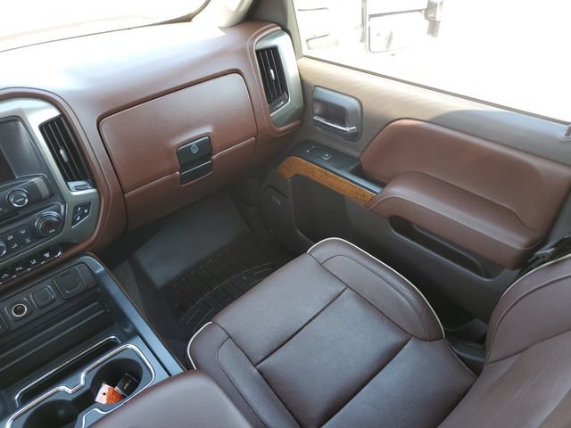 Used 2017 Chevrolet Silverado 2500 High Country w/ Duramax Plus Package AWD/4WD image 15