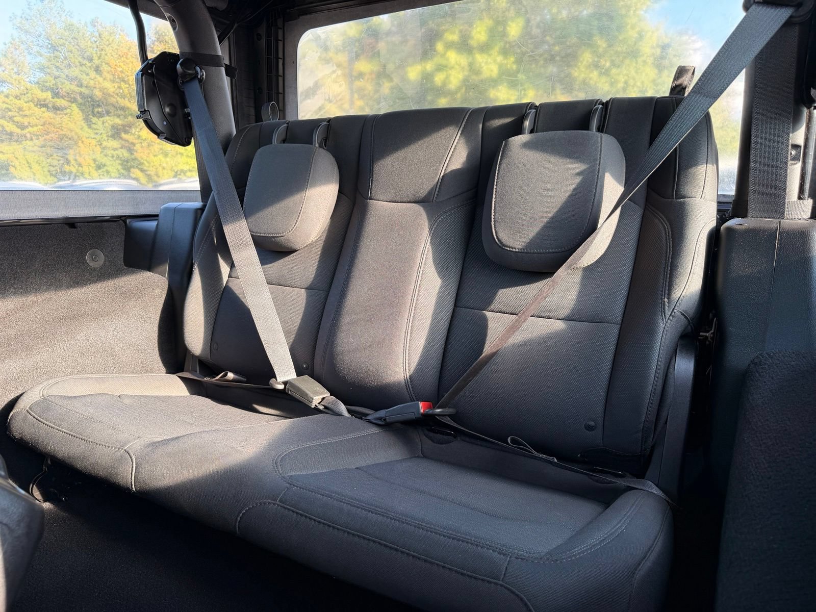 Used 2019 Jeep Wrangler Sport AWD/4WD image 26