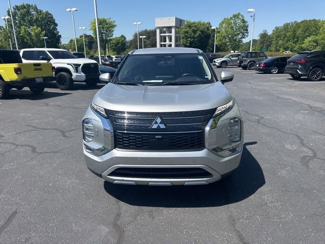 Used 2024 Mitsubishi Outlander SE AWD/4WD image 10