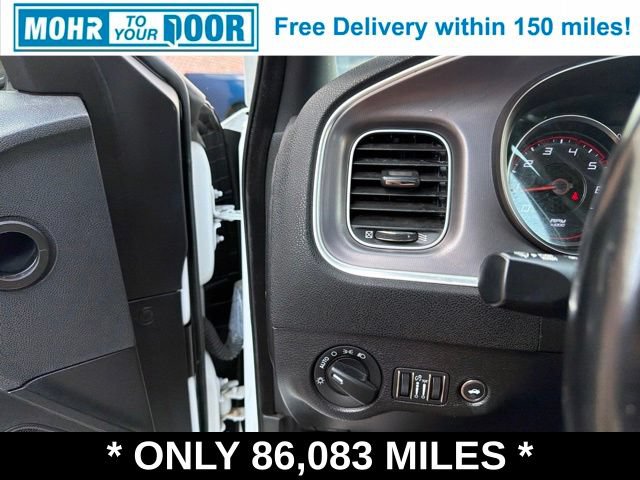 Used 2021 Dodge Charger SXT w/ Leather Interior Group RWD image 16