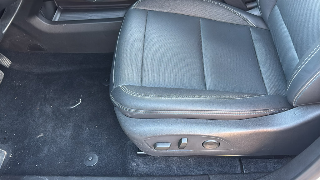 Used 2024 Chevrolet Equinox EV LT FWD image 25
