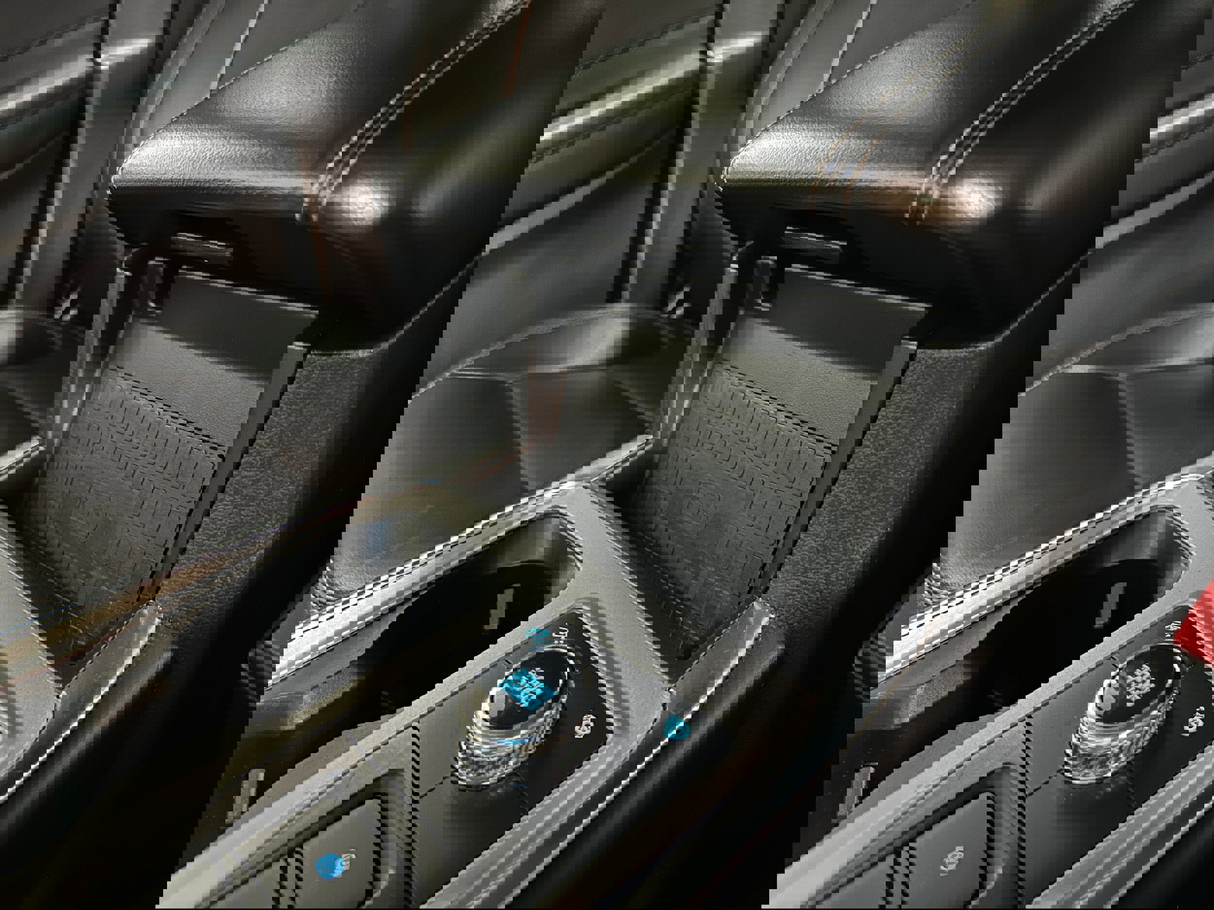 Certified 2023 Ford Explorer Limited w/ Equipment Group 301A image 25