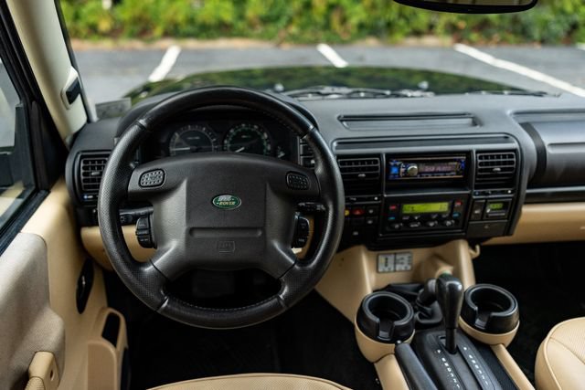 Used 2004 Land Rover Discovery S AWD/4WD image 16