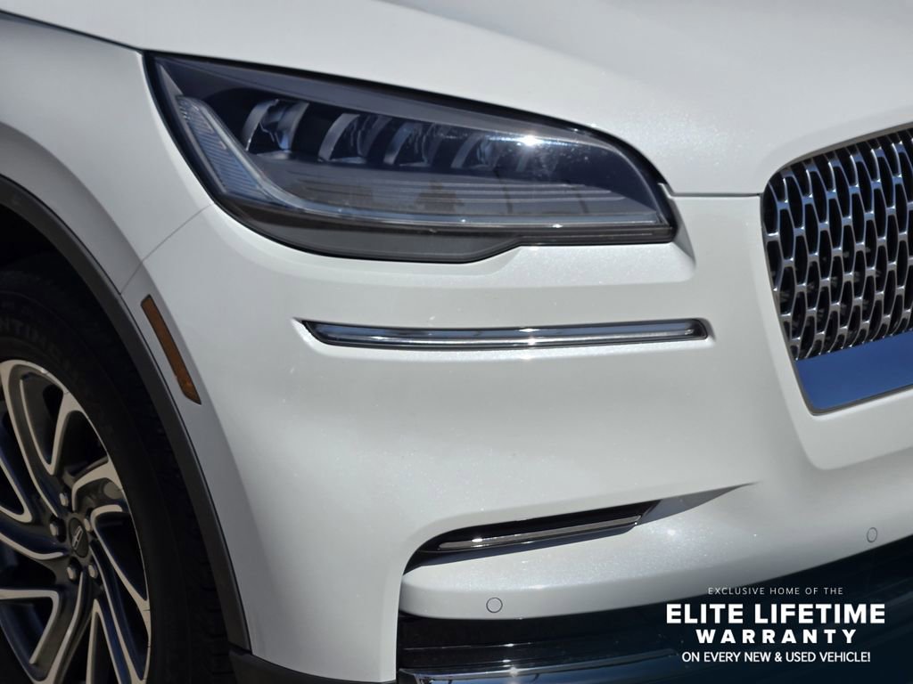 Used 2023 Lincoln Aviator AWD image 8