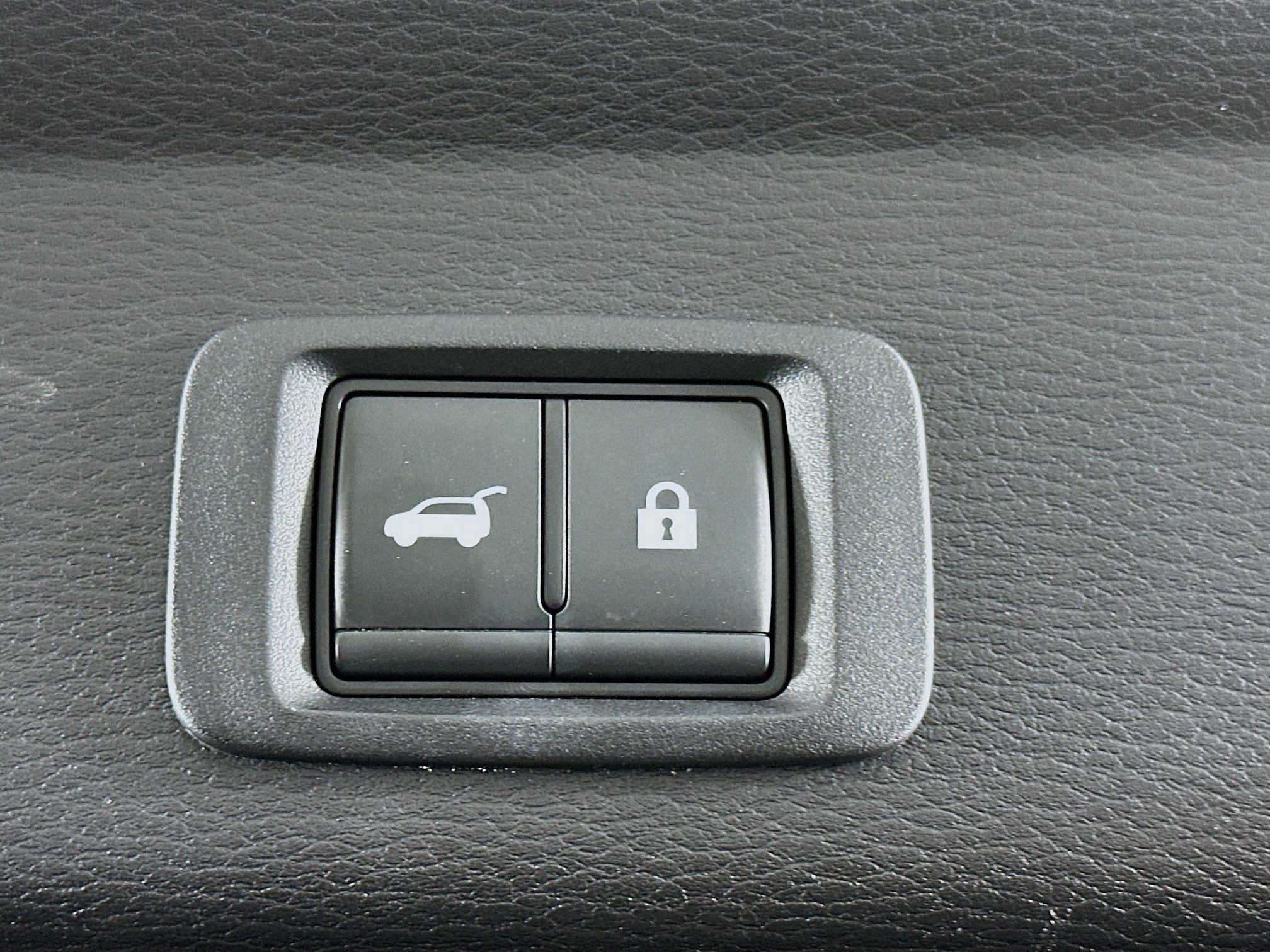 Used 2023 Mitsubishi Outlander SE FWD image 31