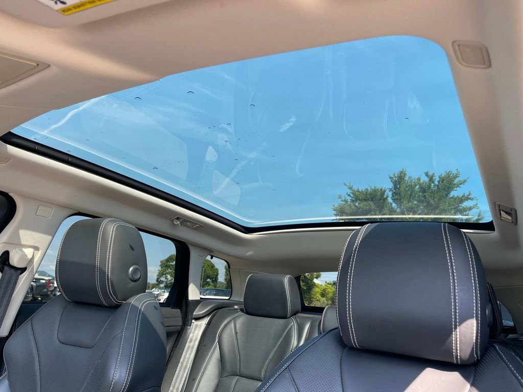 Used 2019 Land Rover Range Rover Evoque HSE image 23