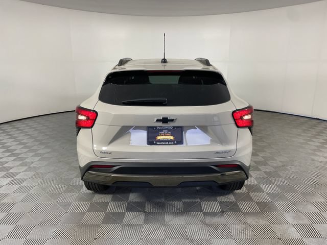 New 2026 Chevrolet Trax ACTIV w/ Driver Confidence Package FWD image 12