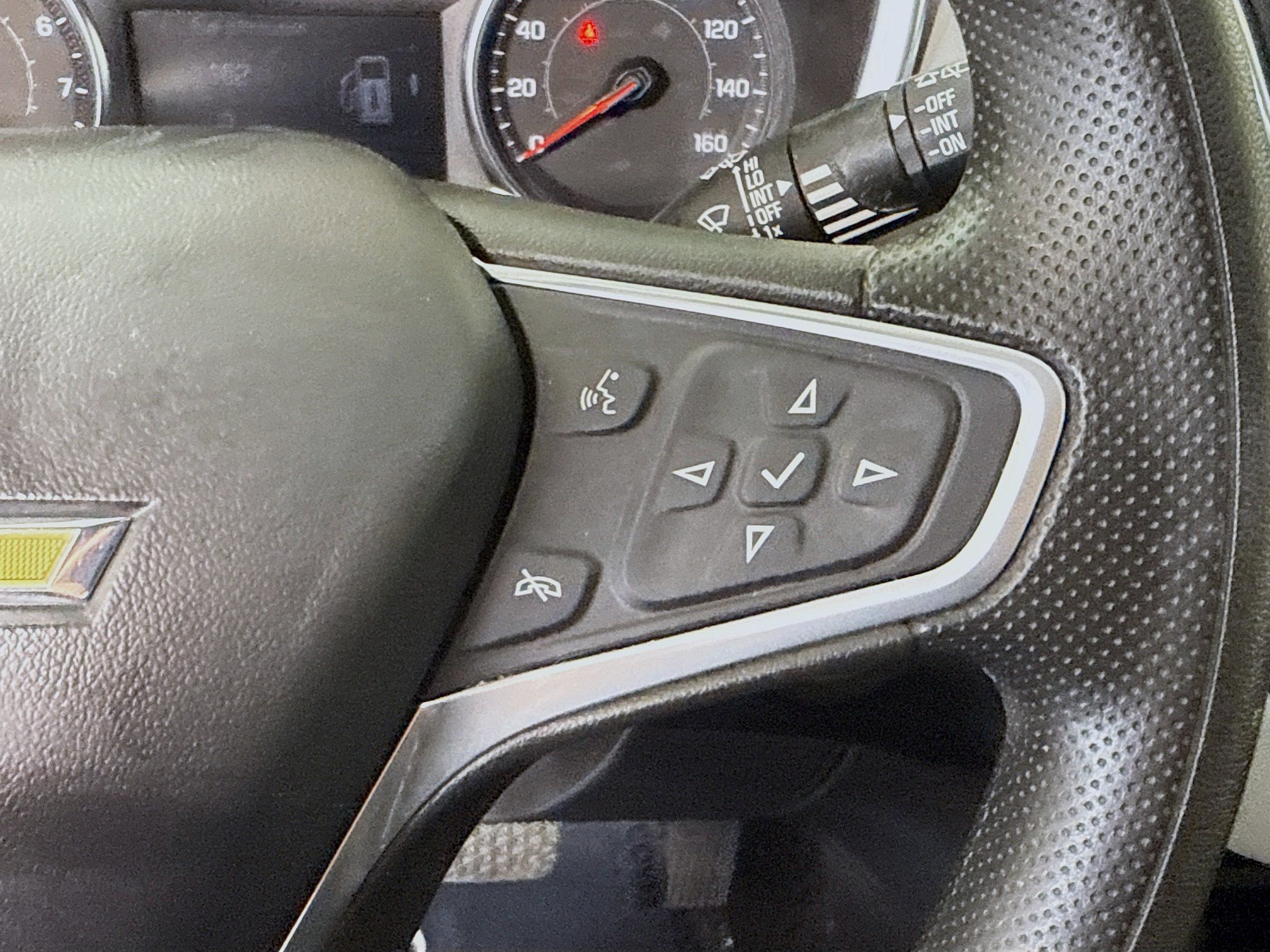 Used 2023 Chevrolet Equinox LT FWD image 15